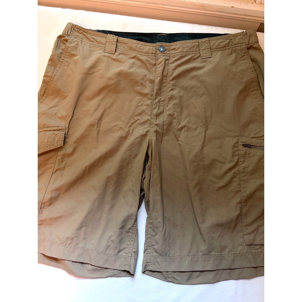 Columbia Silver Ridge Shorts 40 Tan Hiking, Cargo, Outdoor, Fishing, Nylon, UPF